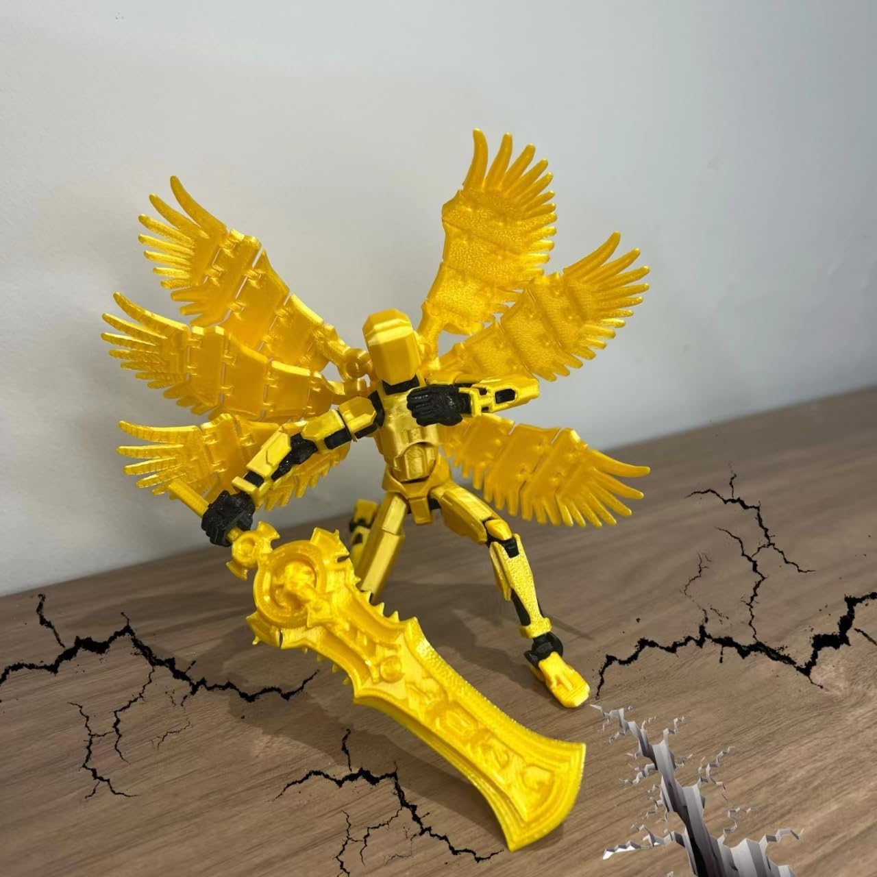 (Assembly Completed) T13 Action Figure Set, Titan 13 Action Figures, 3D Printed Dummy 13 Multi-Jointed Movable Robot Toy, Diy Lucky 13 Action Figure for Kids Adult Christmas Birthday Gifts(Laser gold)